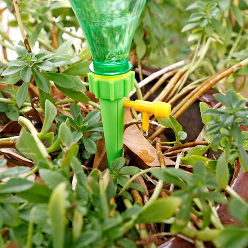 "Automatisk vanningssystem for planter, grønn plastkonstruksjon, enkel montering, justerbar vannmengde, miljøvennlig design."