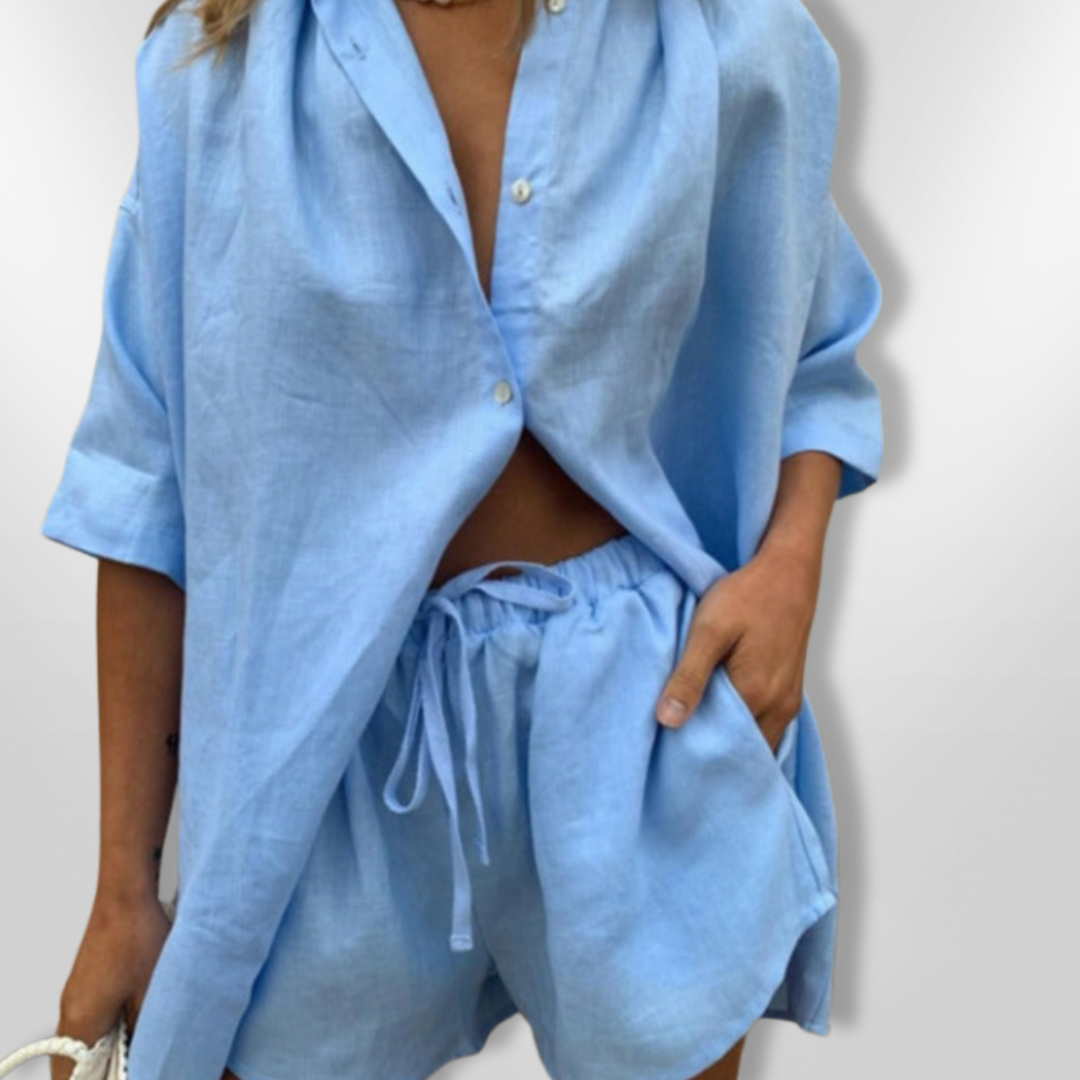 Allsidig damesett: avslappet oversized skjorte & matchende justerbare shorts for komfort og stil.