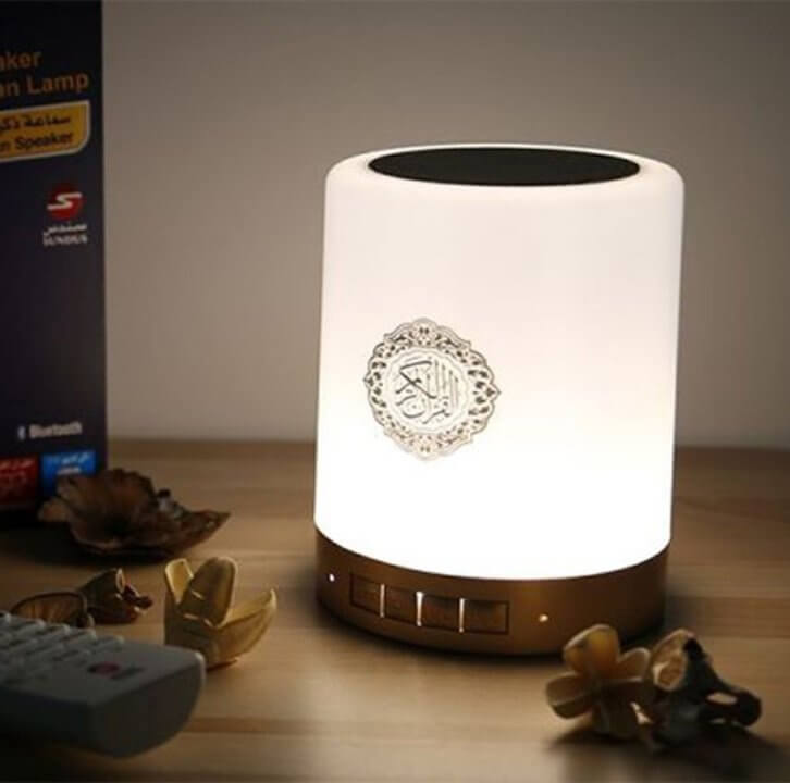 Elegant Koranhøyttaler med berøringskontroll, LED nattlys og Bluetooth-funksjon, ideell islamsk dekor.