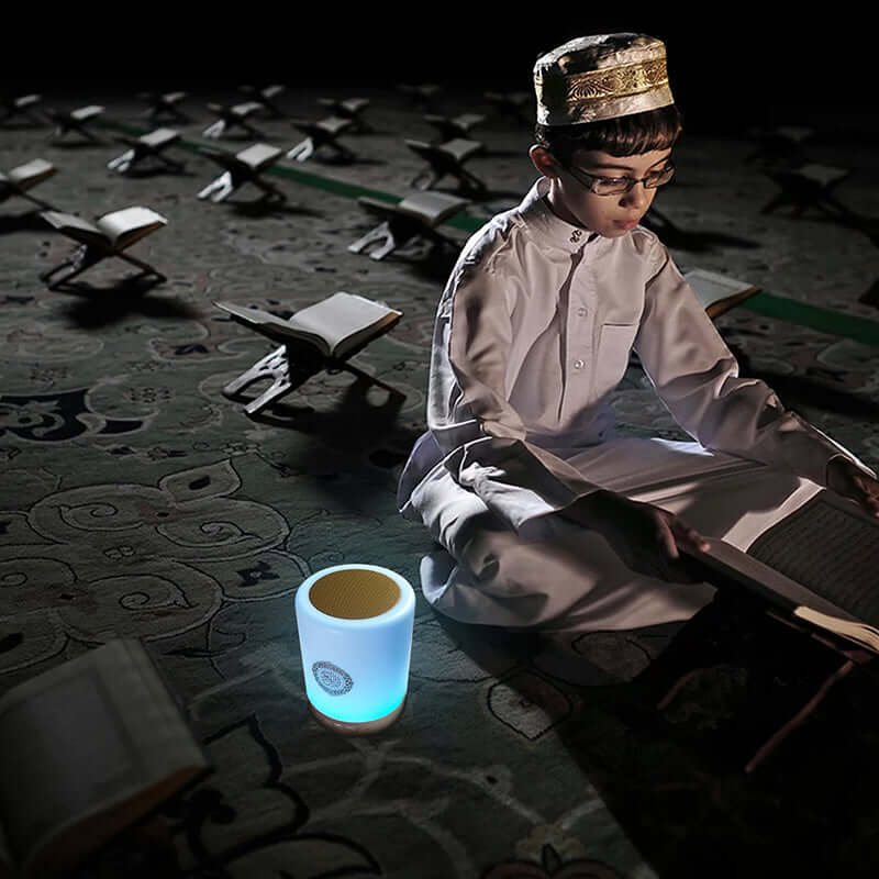 Innovativ berøringslampe Koranhøyttaler med LED nattlys og Azan klokke for muslimske hjem.