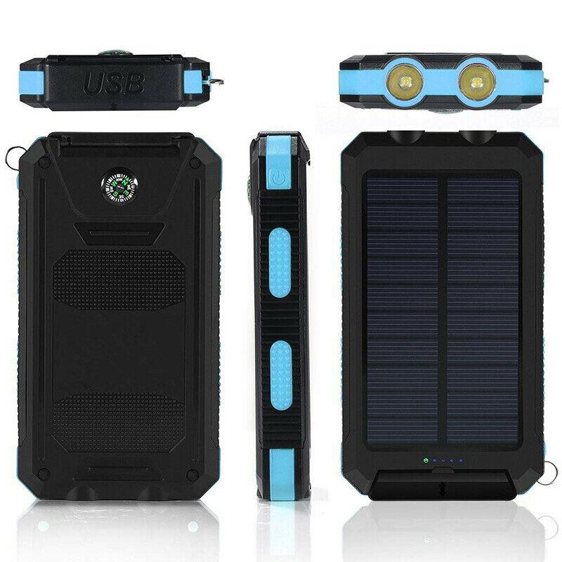 Vanntett solcelle powerbank med to USB-utganger og integrert LED-lys, ideell som reiselader.