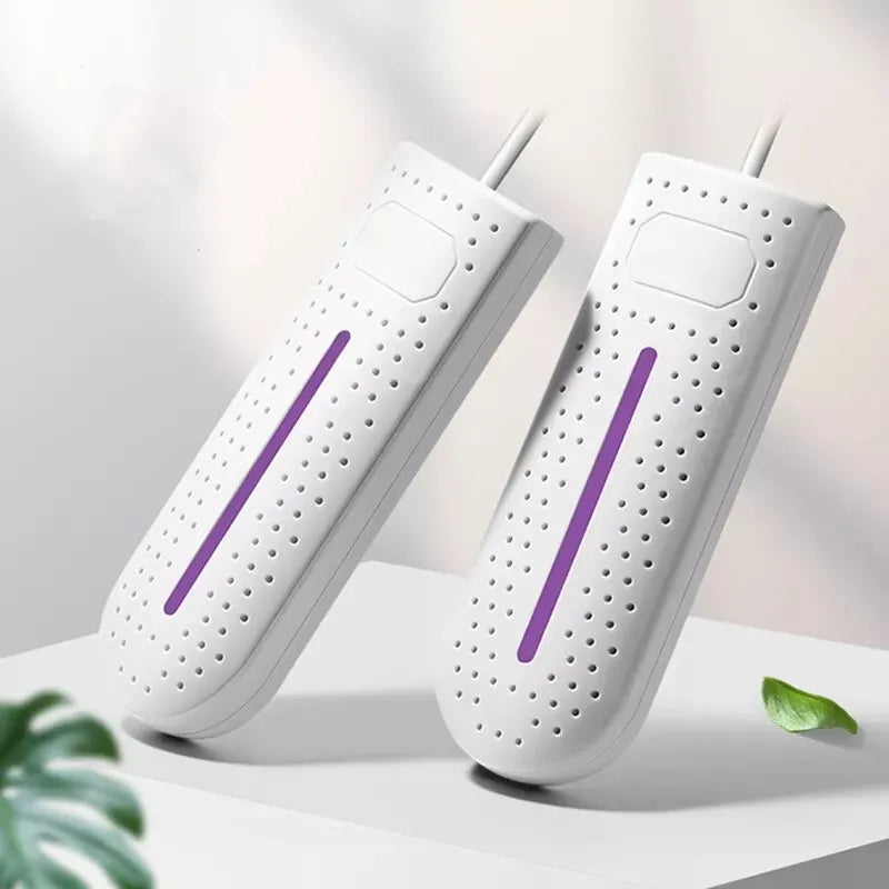 Kompakt UV sterilisator for sko, perfekt for reise, sportssko og hygienisk skopleie.