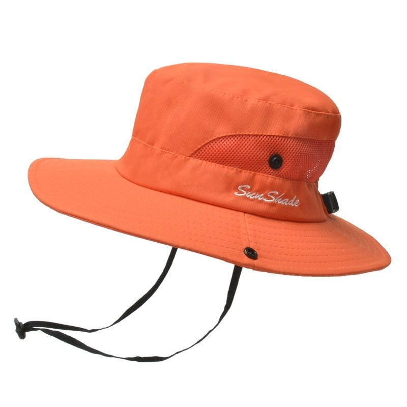 Barns sommerhatt med morsomt dyremotiv, kombinerer stil og UPF 50+ UV-beskyttelse for barn.