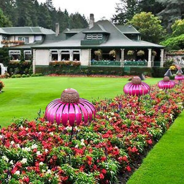 Fuglemater med kongeblomst-design, et vakkert tillegg til utendørsområdet.