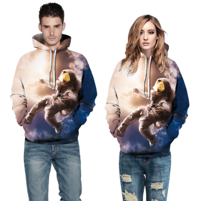 Stilfull damehettegenser med 3D-printet astronaut-motiv og galakse. Komfortabel og unik streetwear for kvinner.