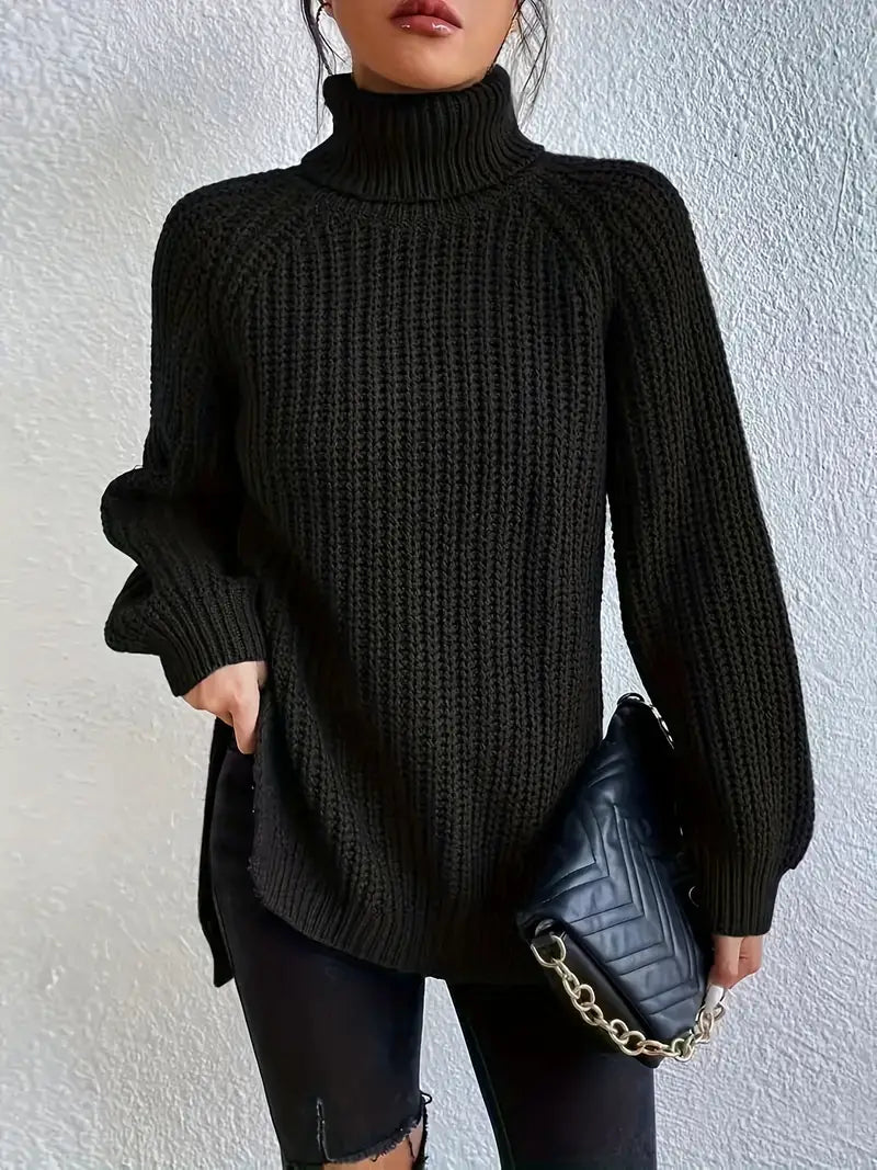 Høyhalset strikket damegenser, allsidig og komfortabel. Ideell for elegant eller casual stil.