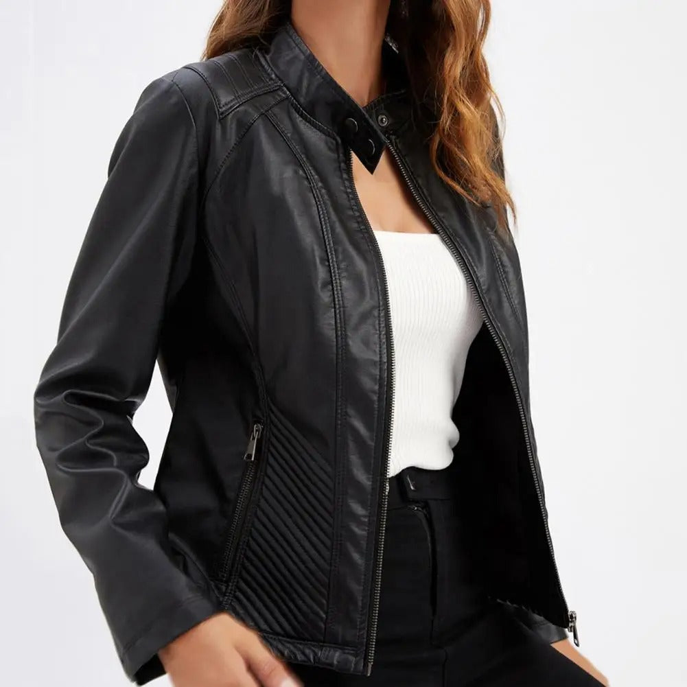 Svart dame skinnjakke Mystique i premium skinn. Allsidig yttertøy; perfekt som casual eller elegant jakke.