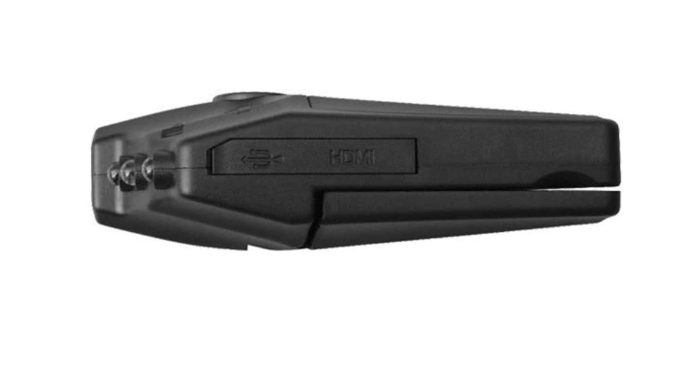 Dashbordkamera på salgsdisk, fremhever Full HD kvalitet og sikkerhetsfunksjon med nattsyn.