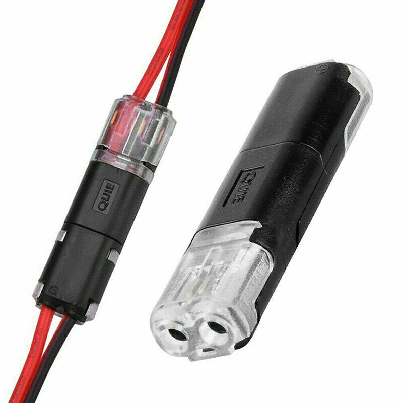 "Effektiv dobbel-leder plug-in-kontakt med låsespenne i beige og blått for sikre elektriske prosjekter, verktøy og DIY."