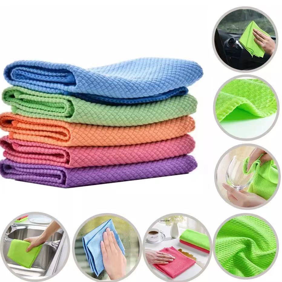 Allsidig rengjøringsklut i mikrofiber for flekkfrie resultater på alle harde overflater.