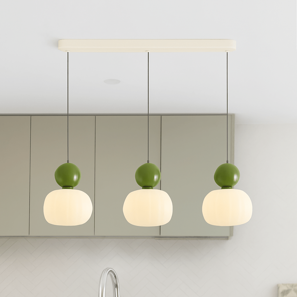 Art Deco taklampe, luksuriøs designlampe for spisestue. Elegant belysning med geometrisk design.