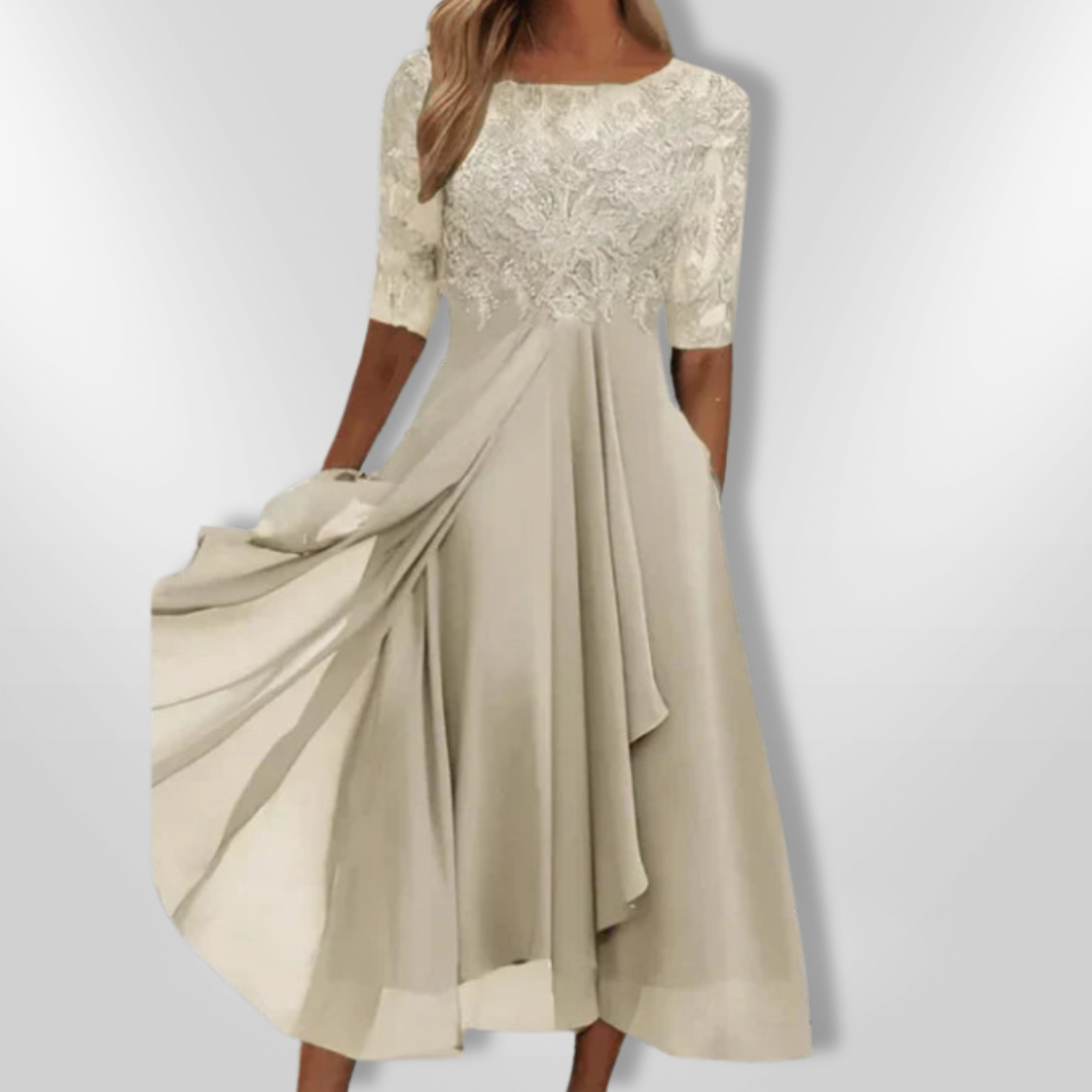 Luksuriøs asymmetrisk blonderkjole, en elegant aftenkjole for kvinner og spesielle festanledninger.