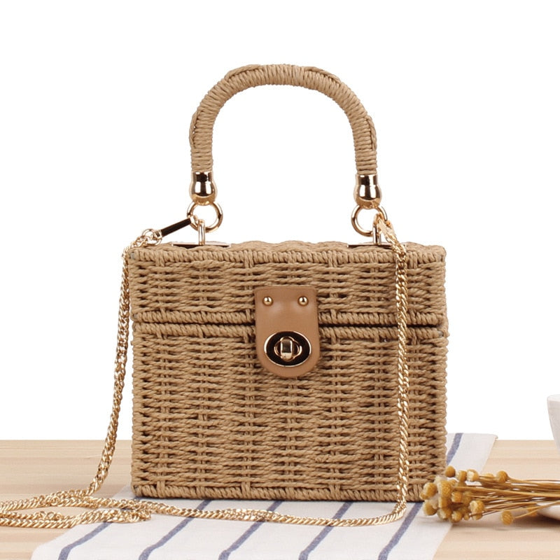 Stilig rotthing halmveske, beige kvinneveske, et perfekt vintage tilbehør til sommerantrekk.