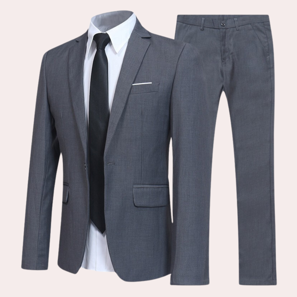 "Elegant blå herredress, 2-delt med smal passform. Perfekt til formelle anledninger, kombinerer stil og komfort."
