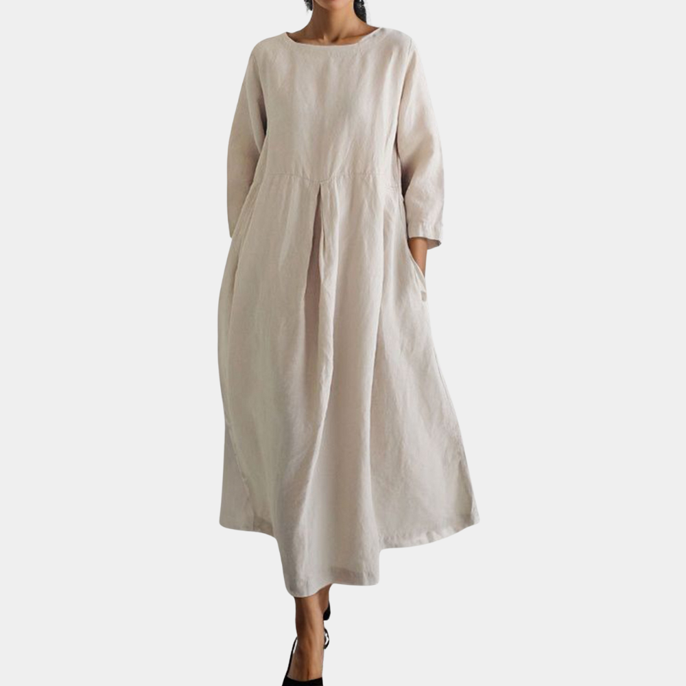 Flatterende brun sommerkjole for kvinner. Elegant og komfortabel hverdagskjole, perfekt for sommeren.