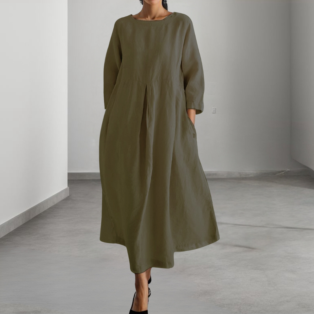 Allsidig brun sommerkjole, flatterende og komfortabel. En elegant damekjole for enhver sommerstil.
