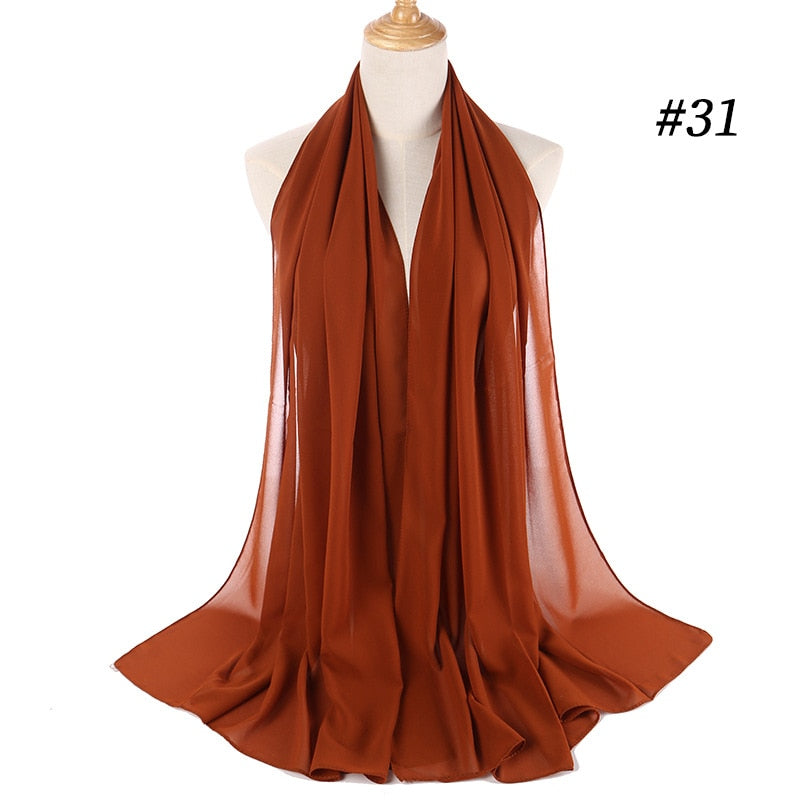 Moderne muslimsk hodeplagg i chiffon, trendy og stilig
