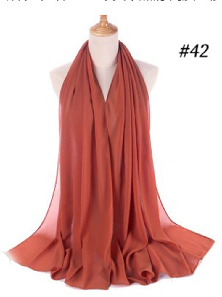 Elegant chiffon hijab med diskret mønster