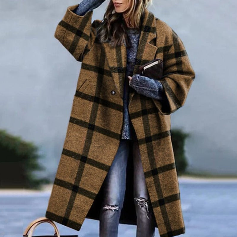 Stilig oversized lang kåpe for kvinner, fargeblokk i vinterfarger, komfortabelt og trendy yttertøy.