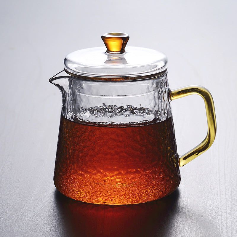 Luksuriøs tekanne i varmeresistent glass, perfekt for daglig teglede og hygge.