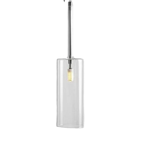 Elegant glasspendellampe for spisebord, gir moderne belysning og stemning i spisestuen.