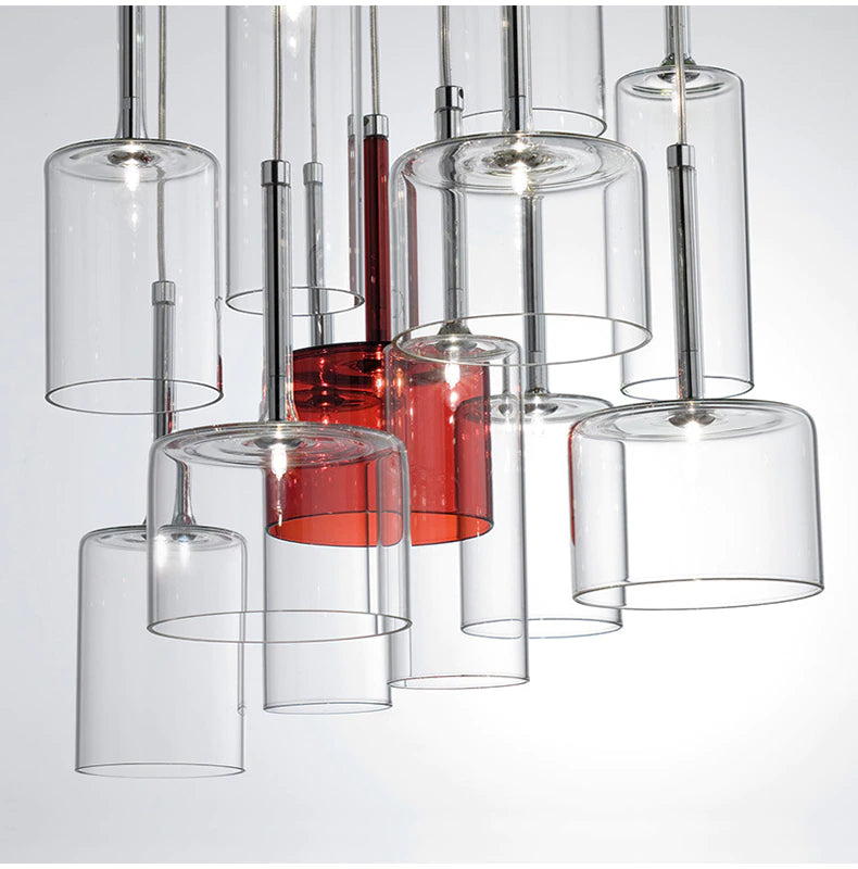 Designer glasstaklampe, perfekt for kjøkken eller spisebord, skaper kosebelysning.