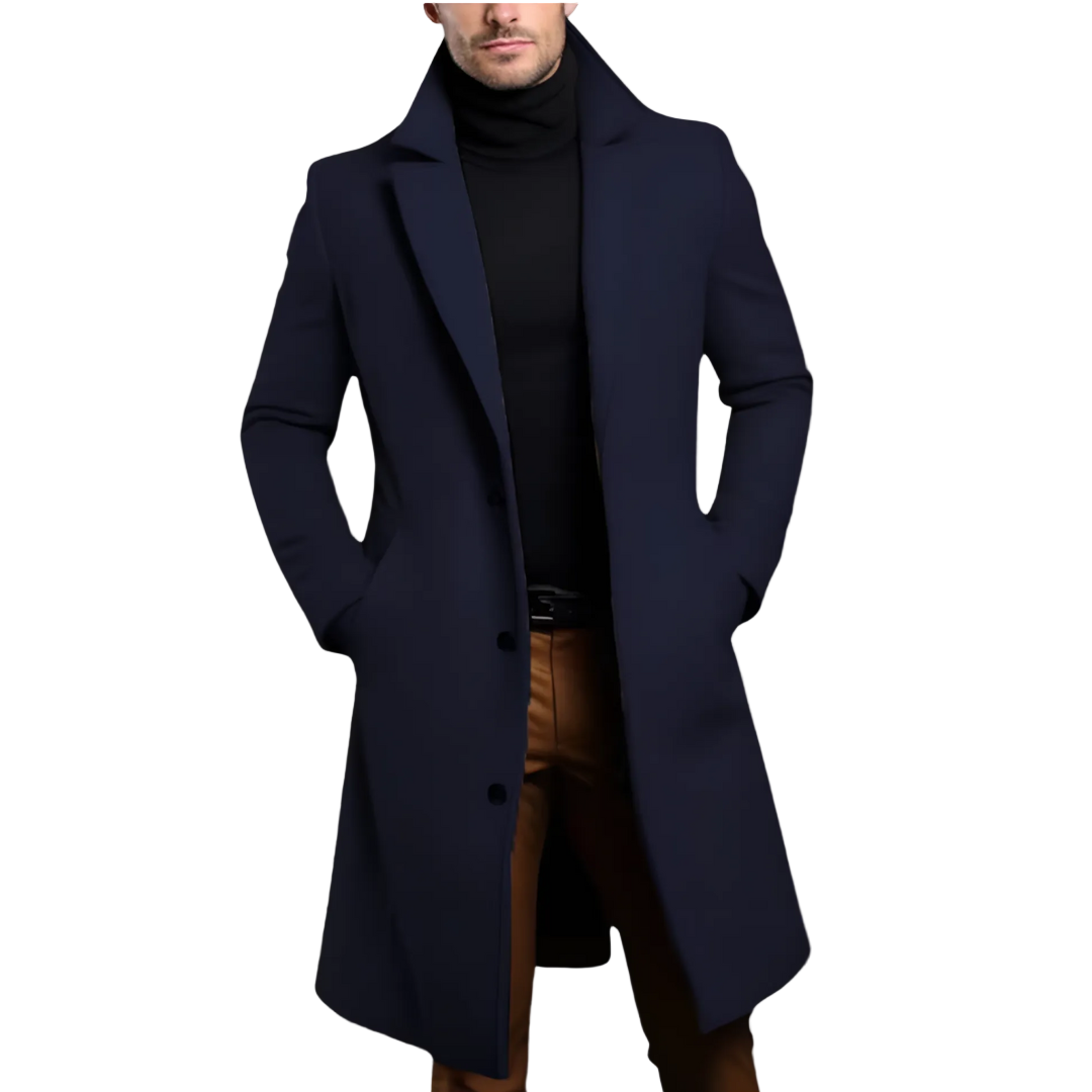 Ryggvisning av en elegant herre overcoat, fremhever den skreddersydde passformen og det klassiske designet.