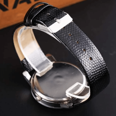 Presis menns kvartsklokke; elegant armbåndsur, minimalistisk design. Perfekt for hverdagsbruk.