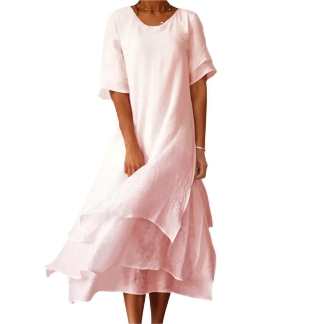 Elegant kvinne robe i lett bomull med 3/4 ermer. Perfekt som komfortabel sommerkjole.