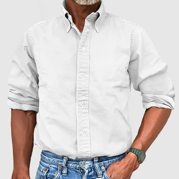 Allsidig langermet herreskjorte, perfekt for casual og elegant sommerbruk. Tidløs og komfortabel herremote.