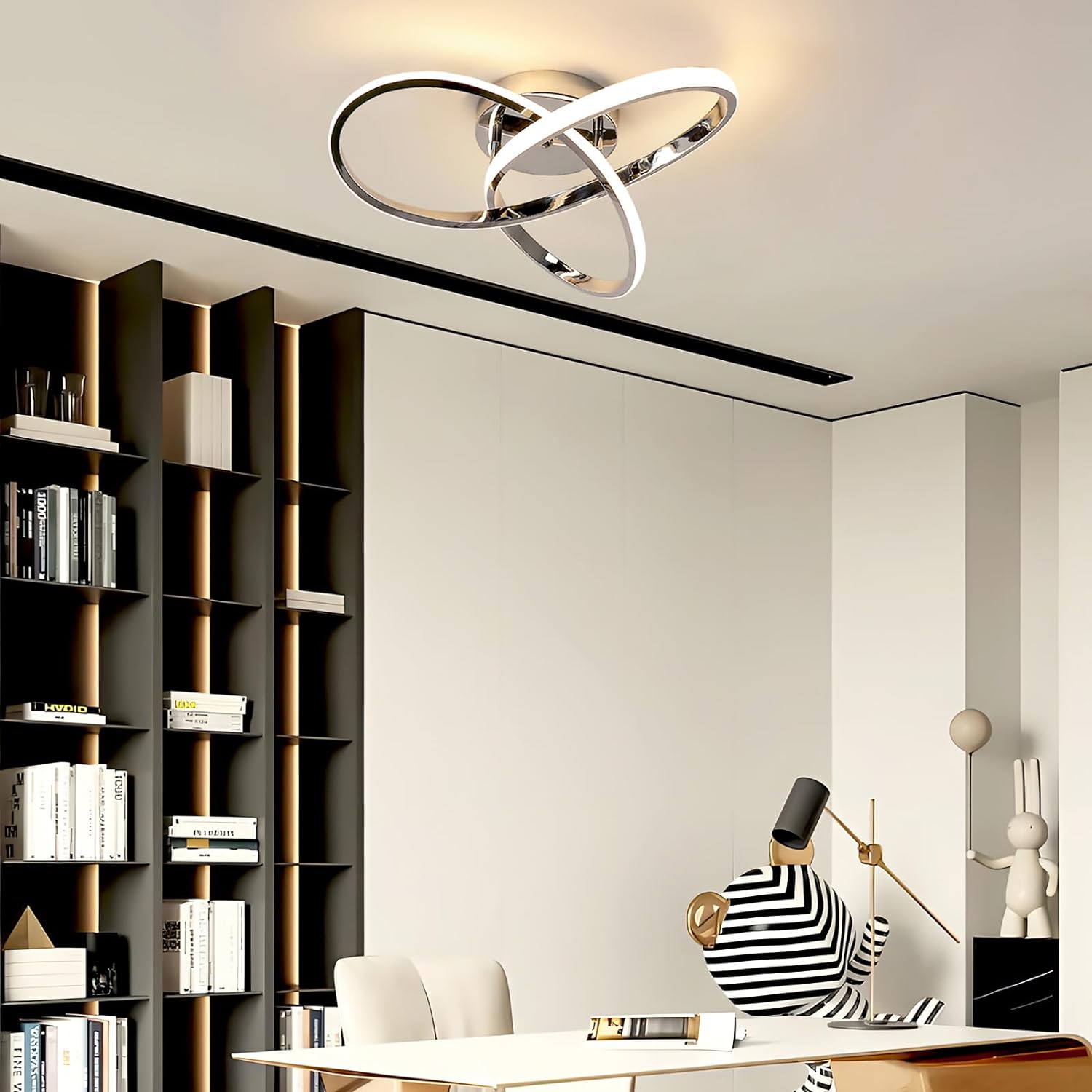 LED-taklampe med moderne blomsterdesign, gir elegant og klart lys. Ideell for moderne hjem.