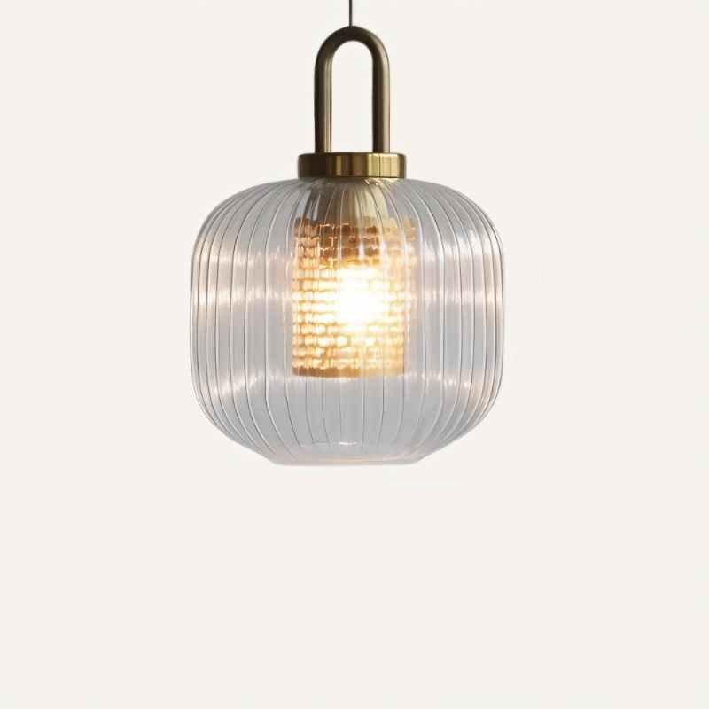 Elegant pendellampe med justerbar høyde, stripete glassdesign; lyser opp rommet med varmt eller kaldt lys, passer til E27 LED