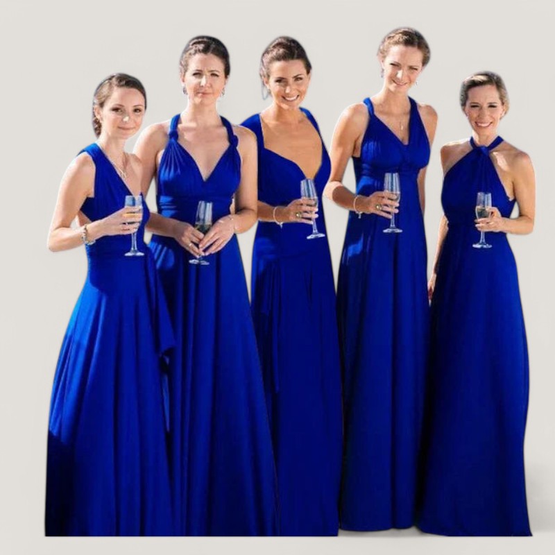 Plissert polyester maxikjole for kvinner. En elegant og komfortabel damekjole som passer til fest og som hverdagskjole.