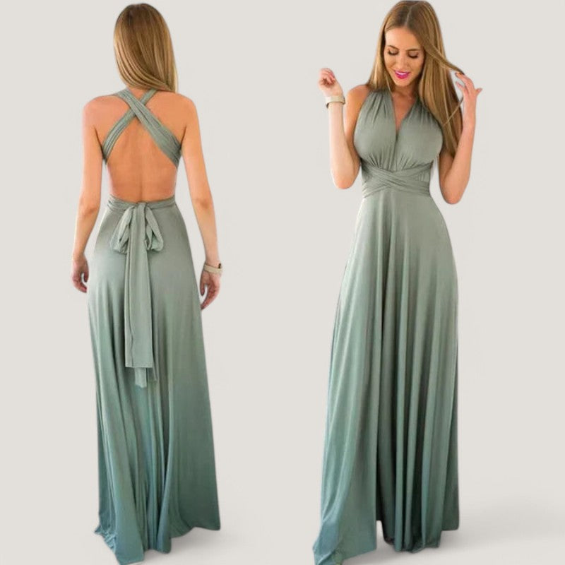 Allsidig dame maxikjole i plissert polyester, egnet som sommerkjole og festkjole. Elegant og komfortabel.
