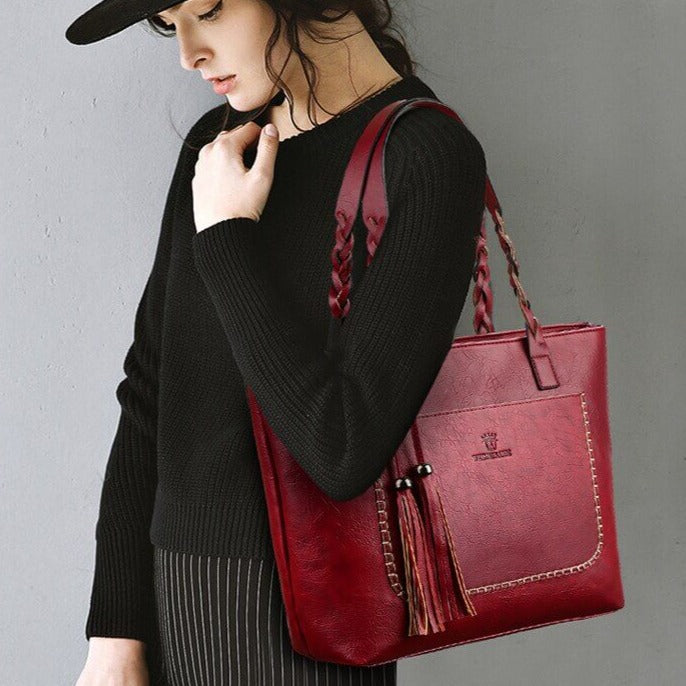 Elegant dameveske med en moderne silhuett, et must-have for enhver kvinnes garderobe.