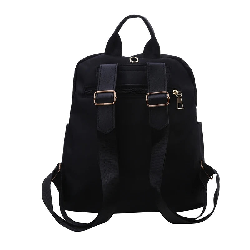 Sort reiseryggsekk for laptop og eiendeler, minimalistisk og funksjonell, allsidig bruk