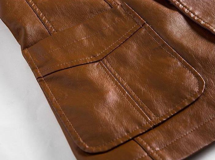 Dressjakke-inspirert skinnblazer for herrer, sort, et tidløst valg for moderne menn.