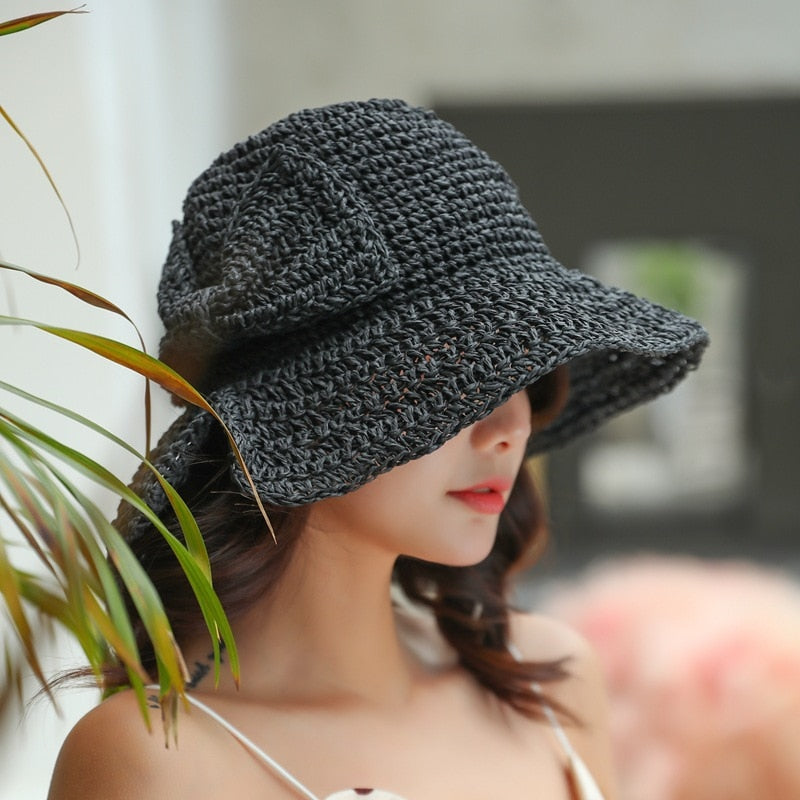 Motebevisst strandhatt for kvinner med bred brem, ideell reisehatt