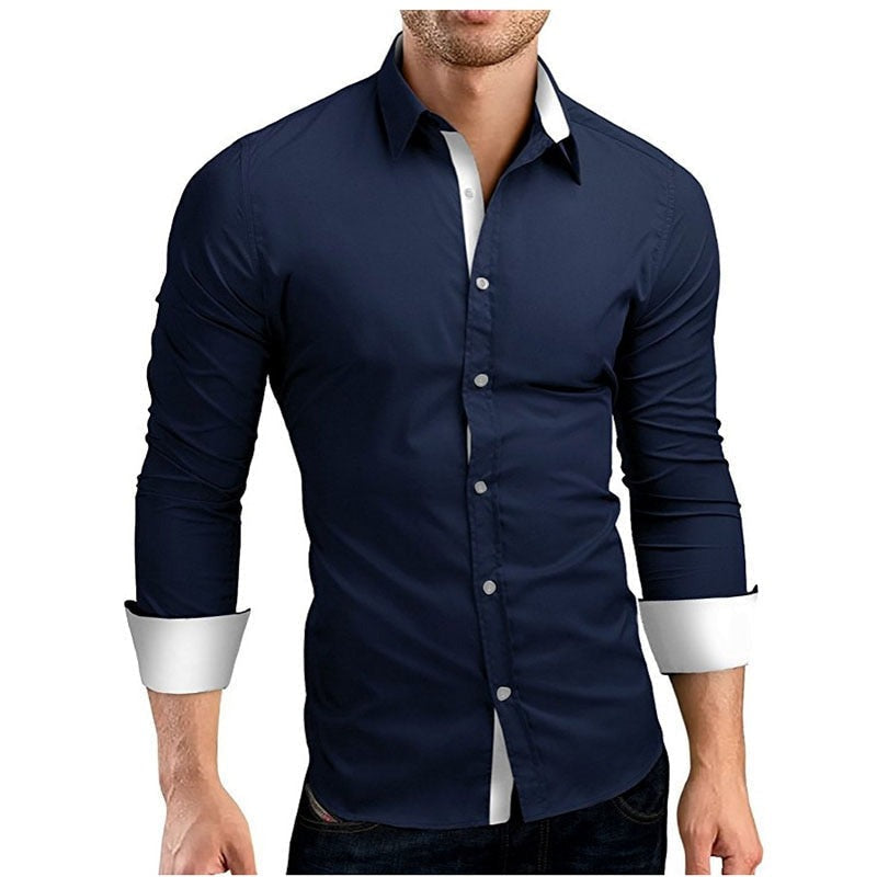 Stilig blå langermet slim fit skjorte for menn. Moderne moteklær som passer både formelt og uformelt.