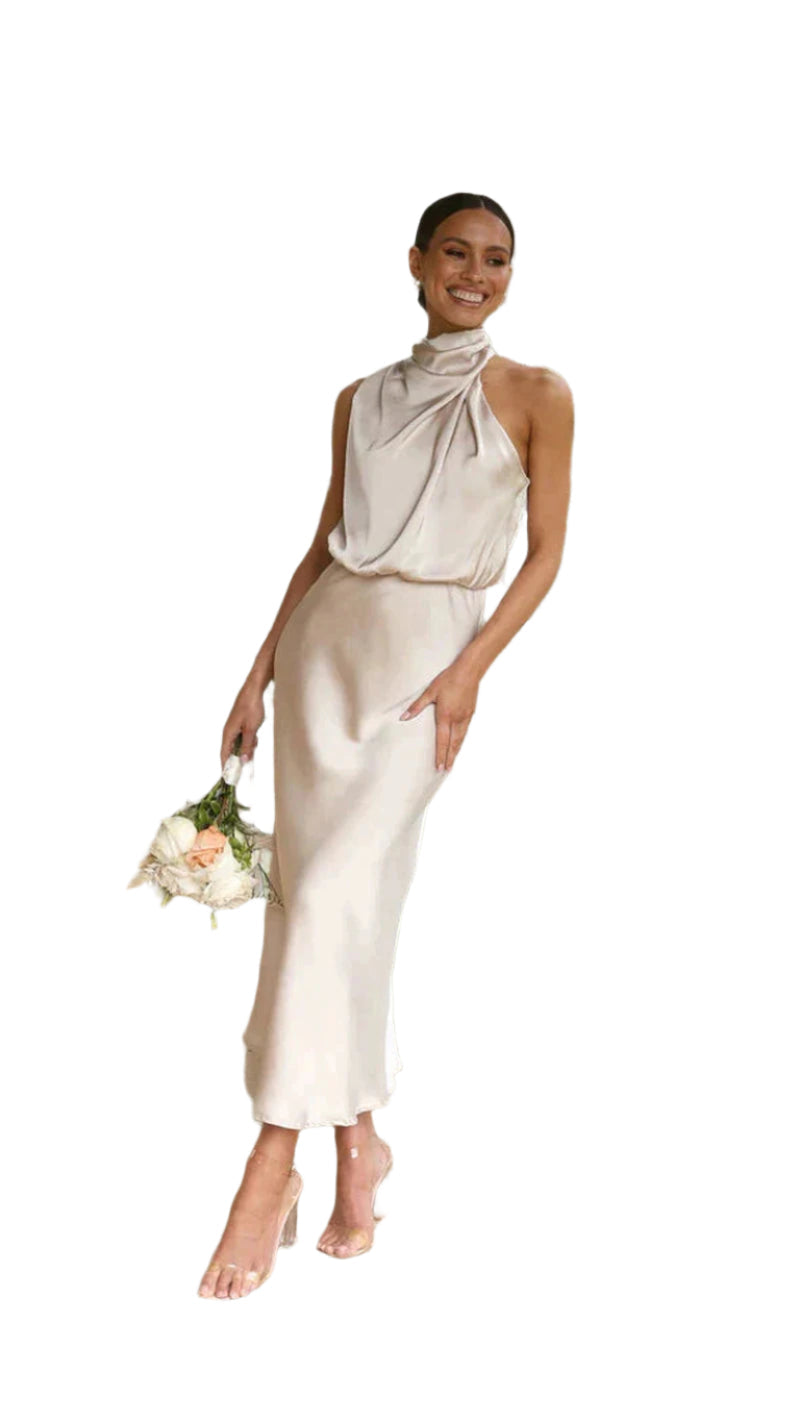 Elegant svart sateng maxikjole for kvinner, perfekt for fest, bryllup og formelle anledninger. Komfortabel stil.