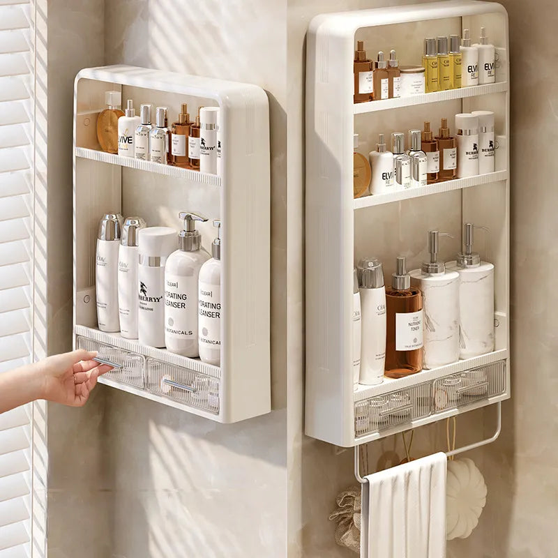 Funksjonell 3-lags hylle til badet, perfekt for plassbesparende oppbevaring av alle baderomsartikler.