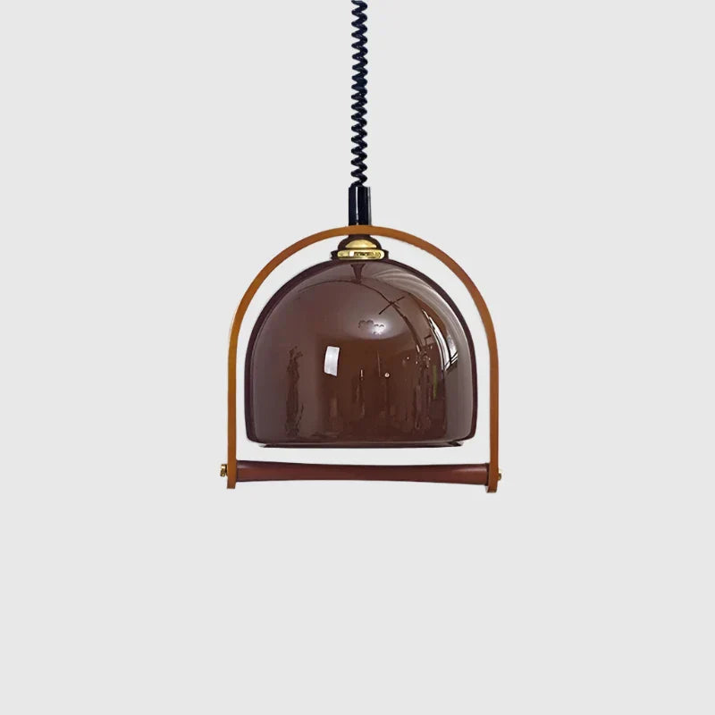 "Elegant vintage pendellampe i Bauhaus stil, laget av tre og metall. Perfekt for moderne og klassiske interiører."