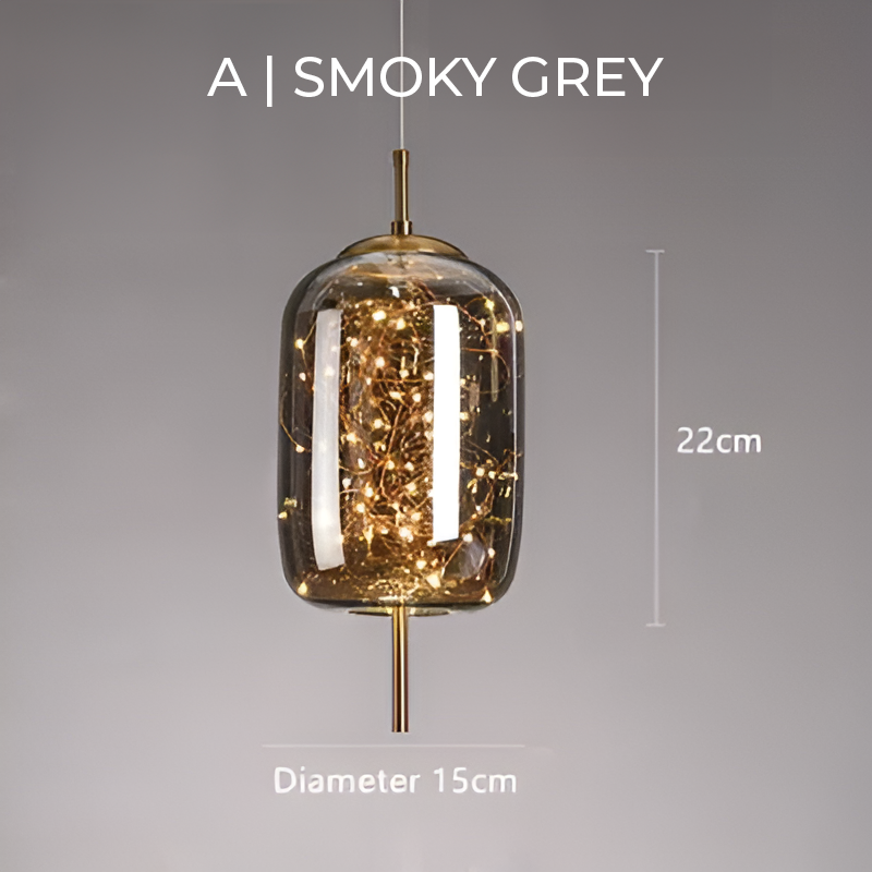 "Elegante pendellampe i mørkebrunt glass med små LED-lys, justerbar ledningslengde; moderne eleganse og klassisk design."