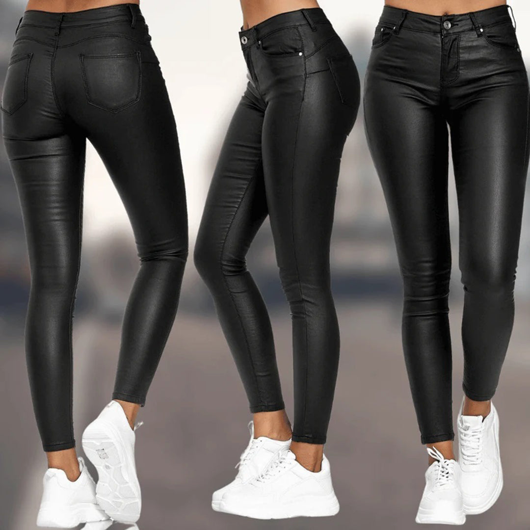 Elegante sorte skinnleggings for kvinner, laget av PU-lær, gir komfort og stil for alle anledninger.