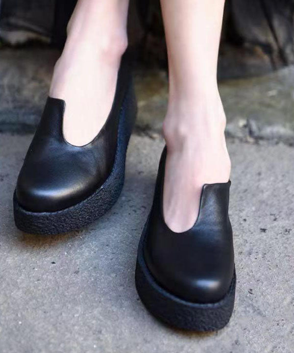 Svarte plattformhæler, elegante damesko med høy hæl. Trendy og komfortable for vår/sommer.