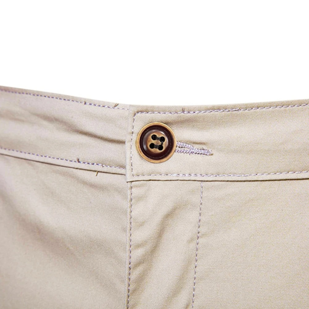 Elastisk og komfortabel herreshorts for menn. Perfekt for avslappede dager og sommerlige aktiviteter.
