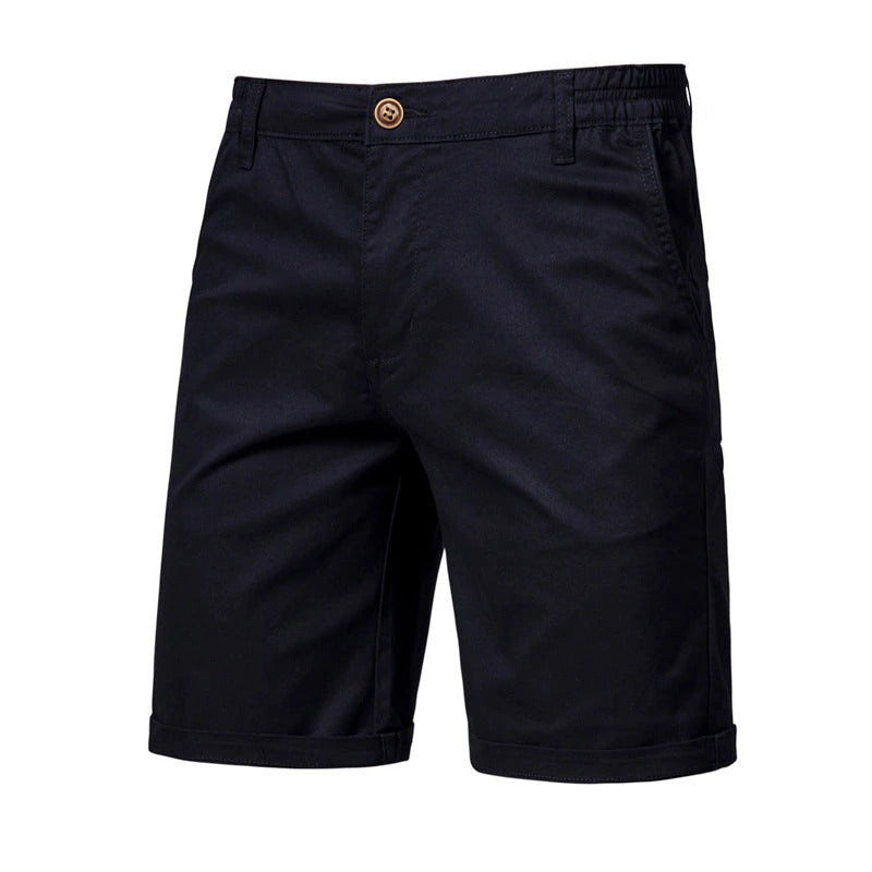 Pustende og elastisk herreshorts for optimal komfort. Ensfarget, lett å style for hverdag og sommer.
