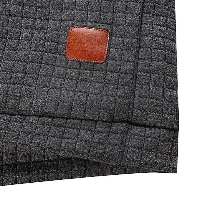 Langermet hettegenser for menn, ensfarget design. Perfekt for komfortabel casual og fritidsbruk.