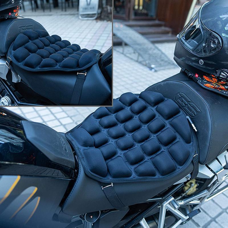 "Ergonomisk 3D-motorsykkelpute, svart flercelledesign, optimal komfort og vibrasjonsdemping for langdistansekjøring."