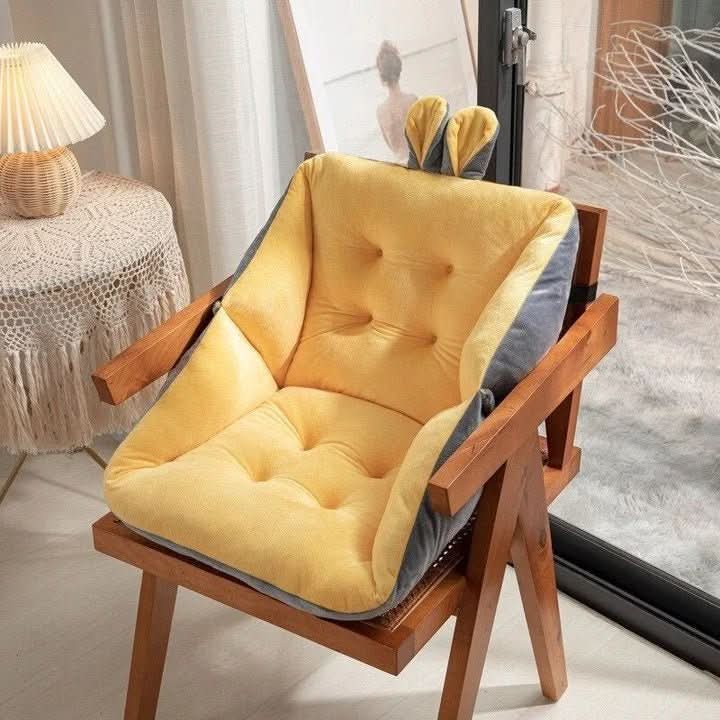 Unisex setepute med minneskum og ergonomisk design, gir trykkavlastning og god sittekomfort.